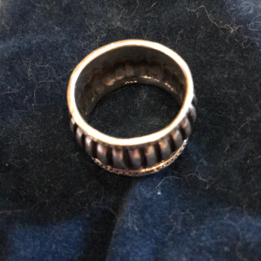 Sterling silver ring - Picture 2 of 2